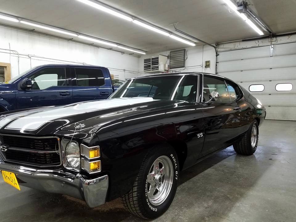 Halls Auto Body LLC in Palmer Halls Auto Body LLC