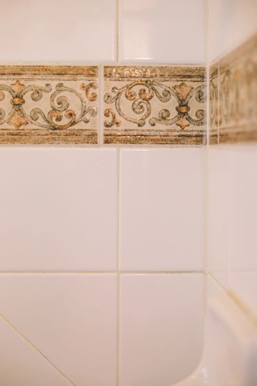 house, real estate, buy, sell, invest, patty, scott, style, sold, stage, property, tallahassee, home, yard, landscape, patio, trees, fence, ceiling, fans, kitchen, tile, back splash, refrigerator, microwave, bay, pond, view, san luis