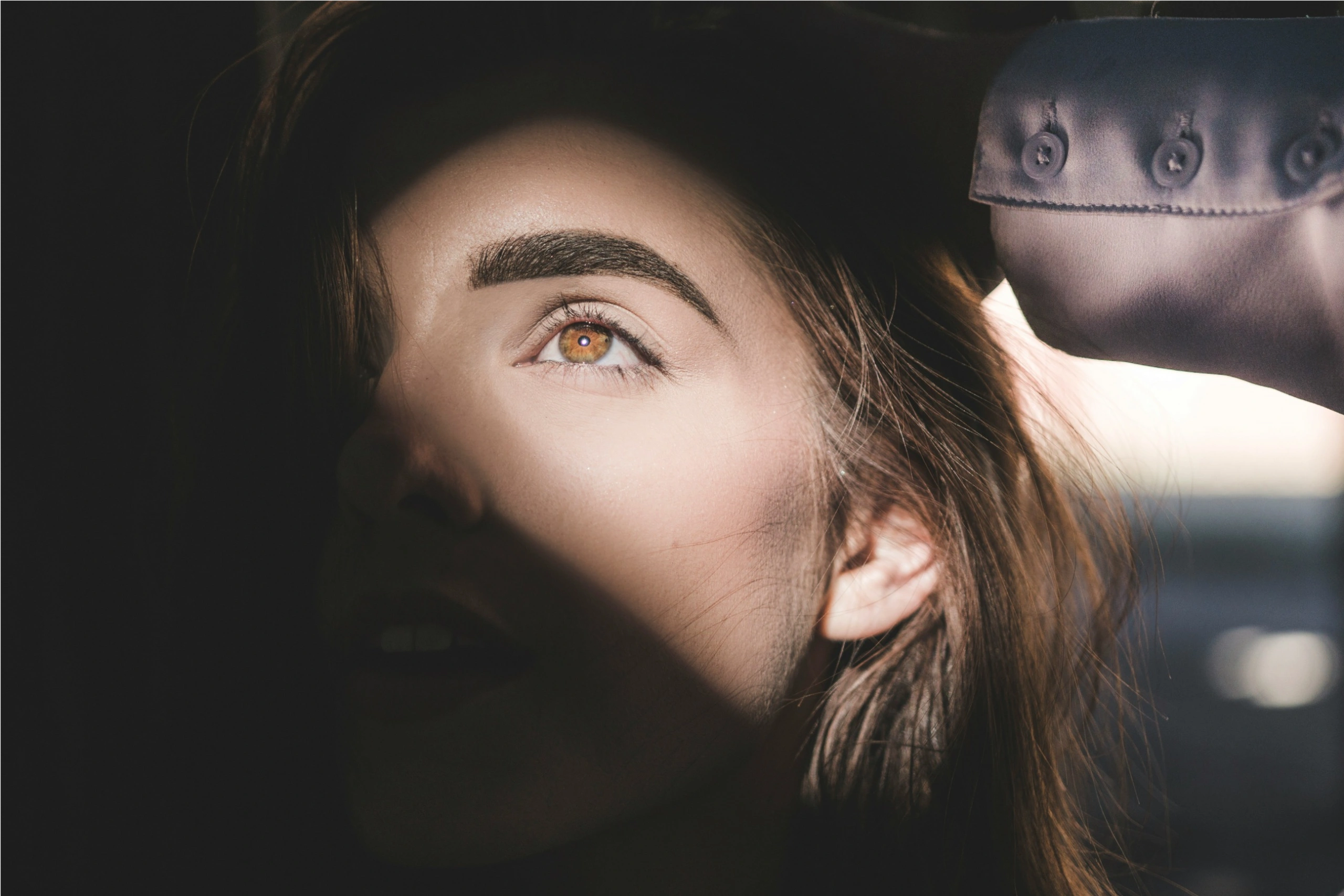 Eye brow threading, lash lifting and laminating