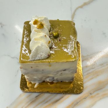 MINI PISTACHIO TIRAMISU