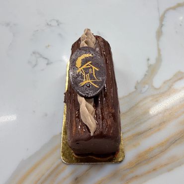 CHOCOLATE PEANUT BUTTER LOG