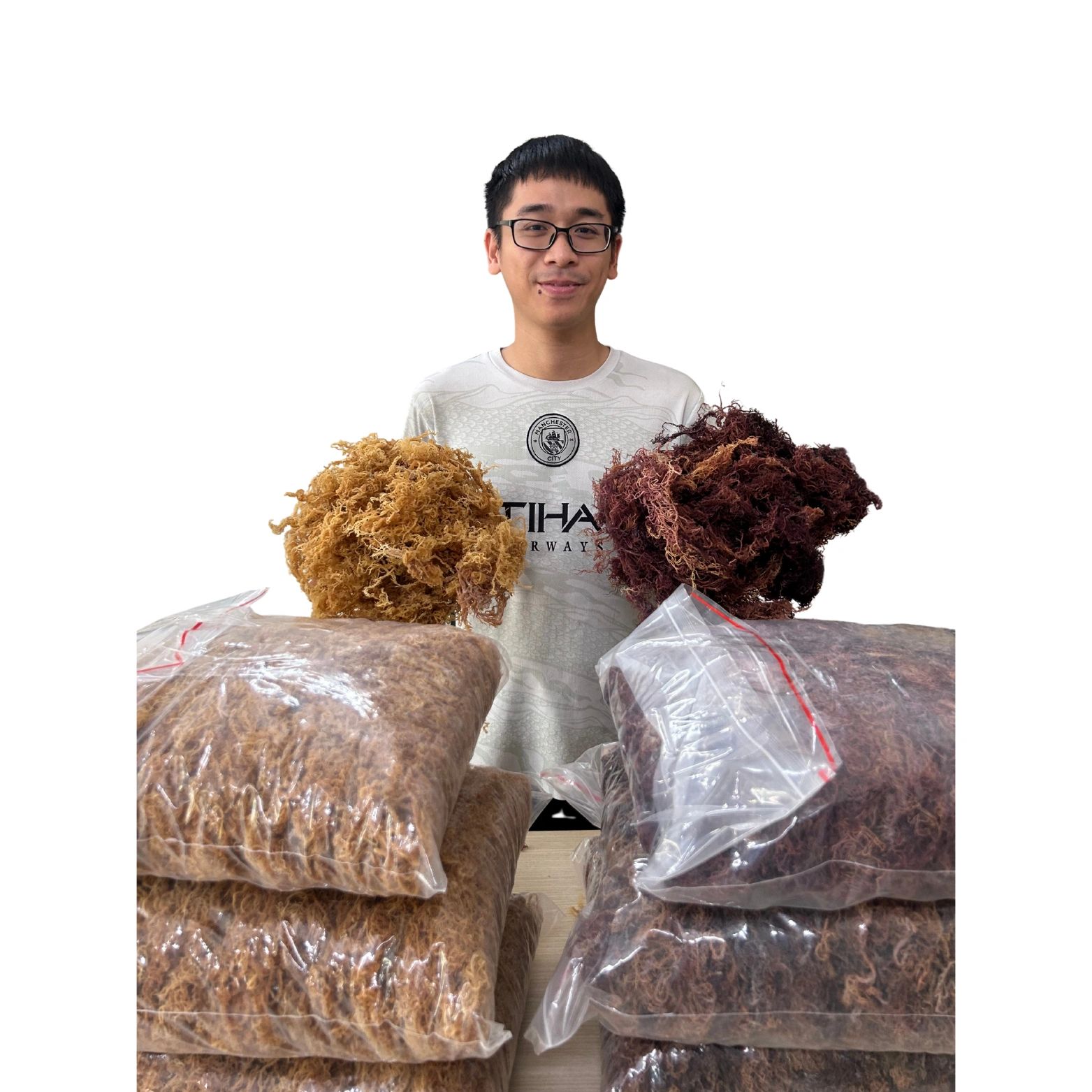 larry holding dry sea moss