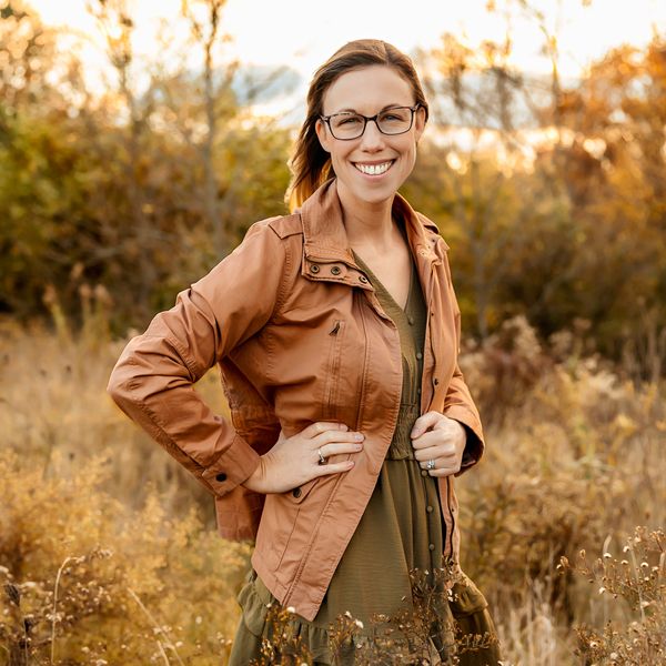 Jessie at Moments & Memories Photography in Richmond, IL