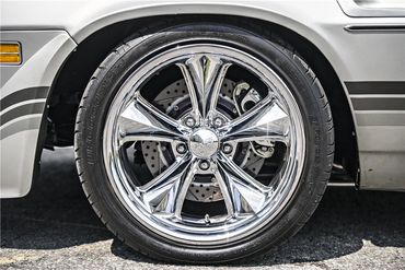 Glimmering Foose chrome forged wheels adorn this Z/28