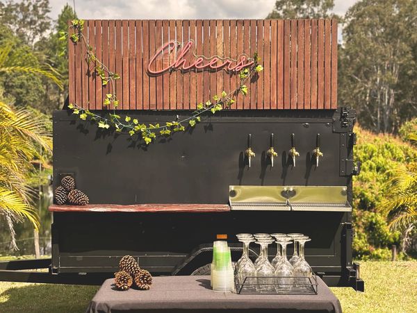 Roaming Tavern main bar