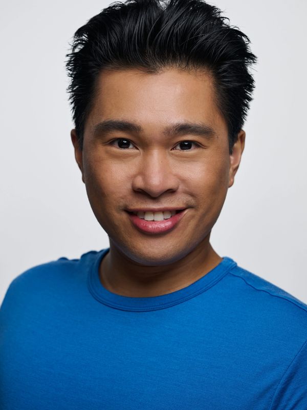 Actor headshot of Grant Evari