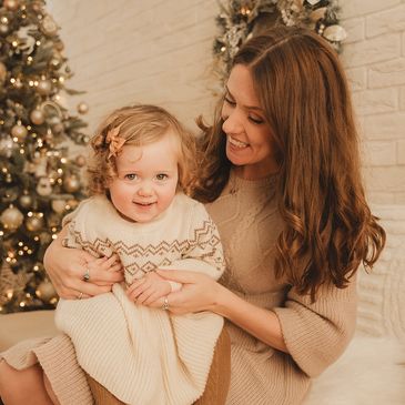 The owner of Willow blossom Baby and her daughter willow who the business is named after