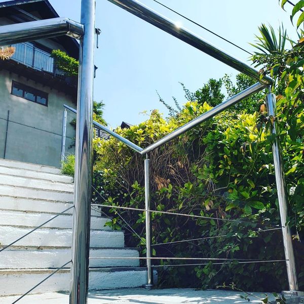 south hams. South Devon. balustrades. handrails. stainless steel. manufacturer. glass. bespoke. wire