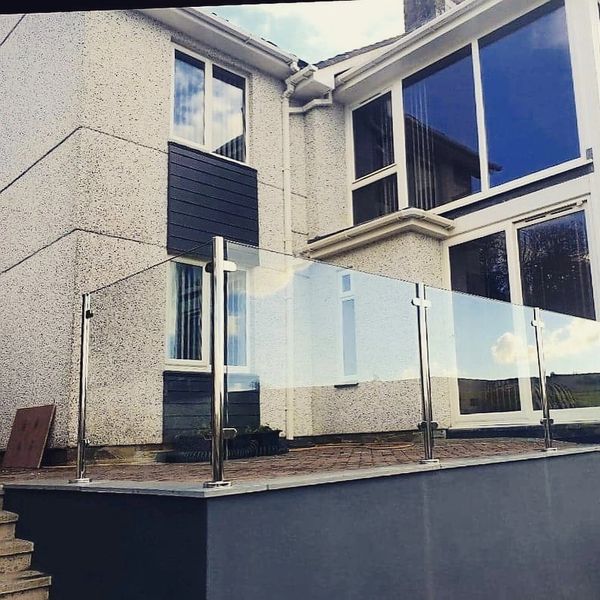 south hams. South Devon. balustrades. high quality. stainless steel. bespoke. glass. seamless. view.
