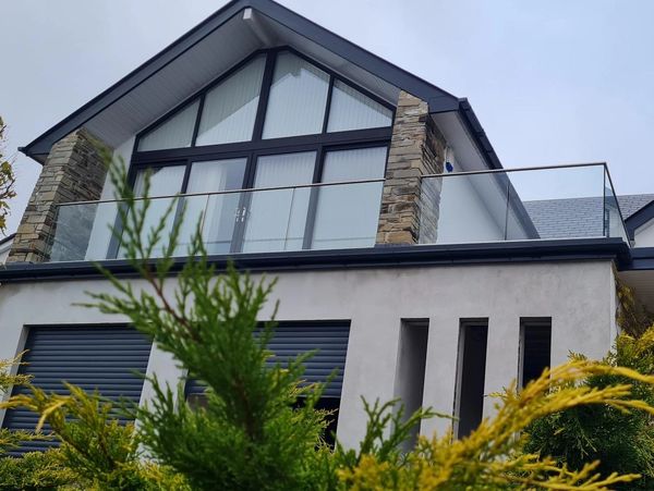 Stainless steel and glass balustrading. Devon Stainless. Plymouth. Salcombe. Kingsbridge.