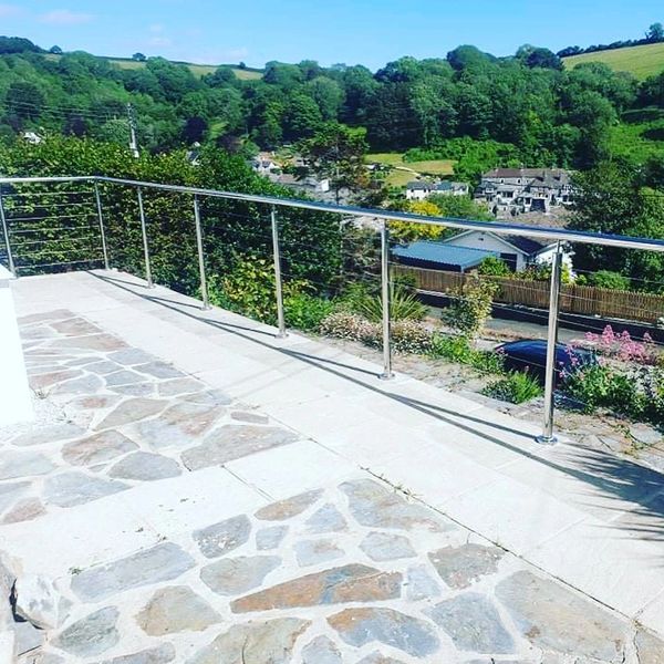 south hams. South Devon. balustrades. high quality. stainless steel. rigging wire. glass. Torquay.