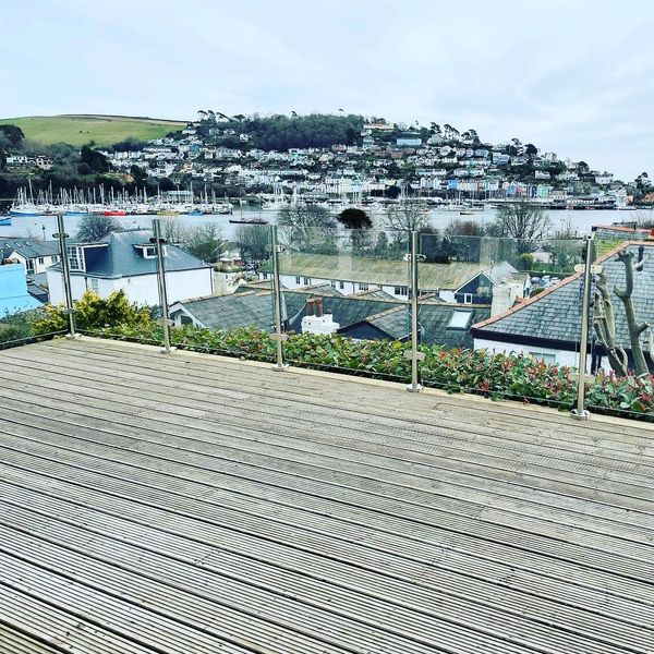 south hams. South Devon. balustrades. high quality. stainless steel. bespoke. glass. seemless. view.