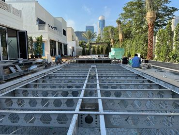 Movable pool floor installation in Dubai