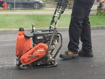 Réparation  colmatage fissure nid de poule  surface abimée compaction Asphalte froide et chaude