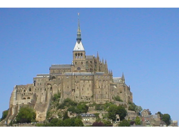 Mont Saint Michel, na Normandia, com o seu guia em Paris
