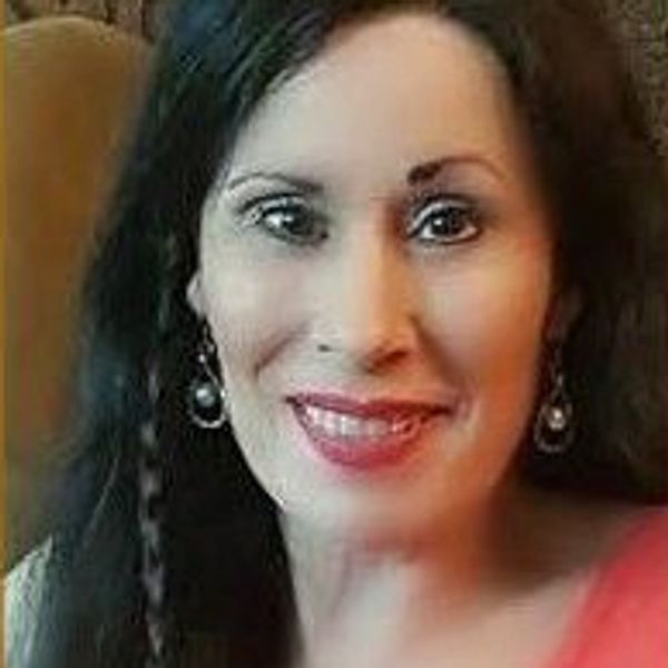 Leslay-Robin ~ Astrologer ~Psychic Medium ~
Psychic Consultant ~ ON CAN.