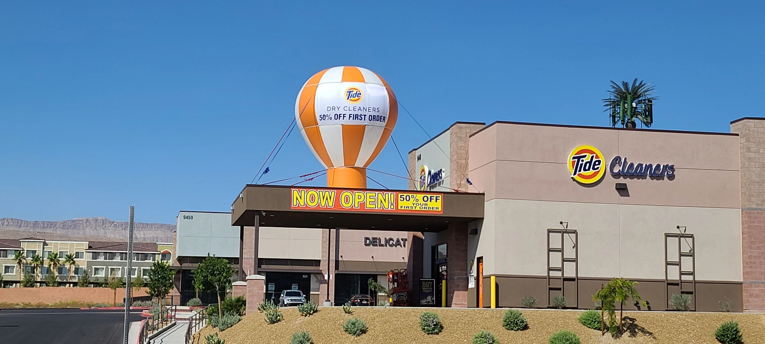 Grand Opening balloon. Outdoor Advertising. Now Open