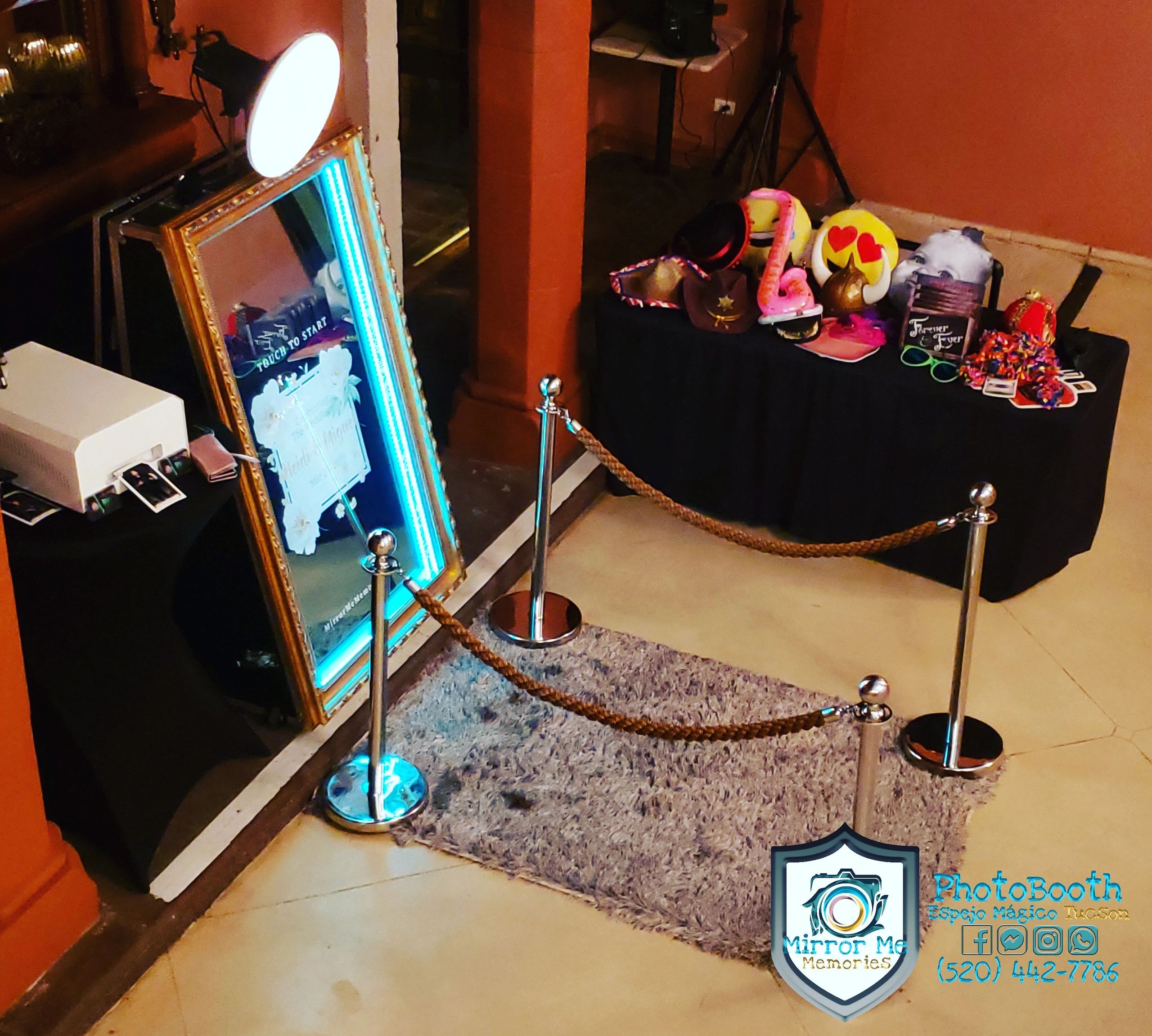Photo Booth Tucson Wedding
PhotoBooth Tucson weddings