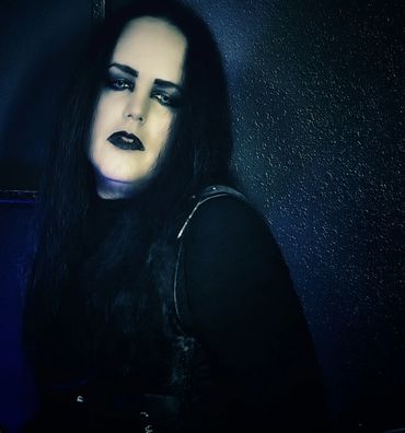 musician Michael Dorian Stanley of Simulated Beings, gothic fashion, gothic