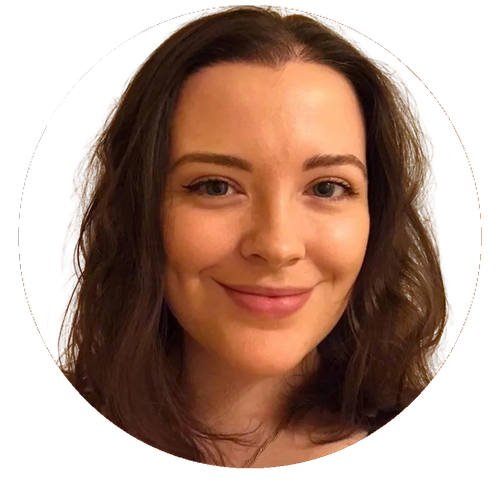 Headshot of B2B content writer Gemma.
