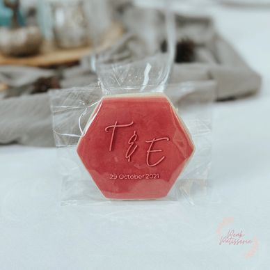 Hexagon wedding biscuit with personalised name and date stamp
