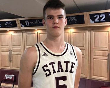 Quinten Post Dutch college basketball player