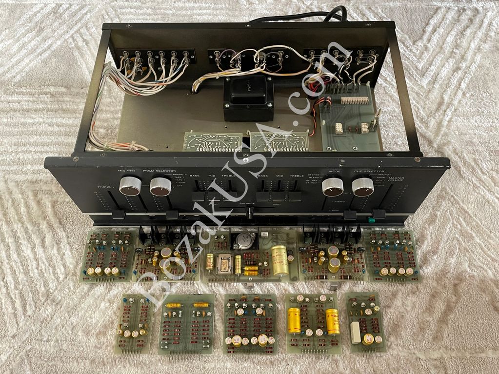 The 919 is hard to find and the rotary version near impossible to come across. It had 2 stereo phono