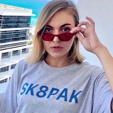 Iulia, hot chicks, SK8PAK, longboarding group Miami south Beach active things to do, skaters, events