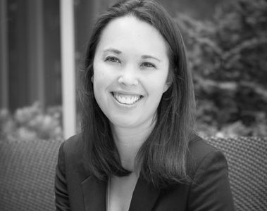 Elizabeth Li. Digital communications strategist and specialist.