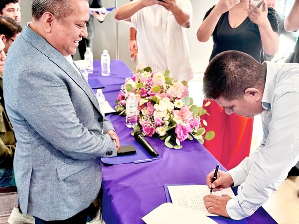 Firma oficial de convenio de colaboración