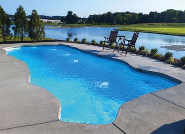 Costa Rica
Size: 14'x31'
Depth: 3'-6'