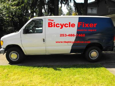 The bicycle Fixer shop on wheels