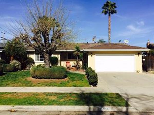 $1,099,000
1713 Andover Lane, San Jose, CA 95124 sold by Jim Galli & Katie Galli Ketelsen Realtors