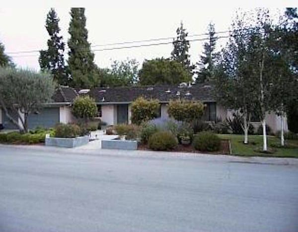 $1,800,000
951 Carmel Court, Los Altos, CA 94022 sold by Jim Galli top Los Altos Real Estate Agent