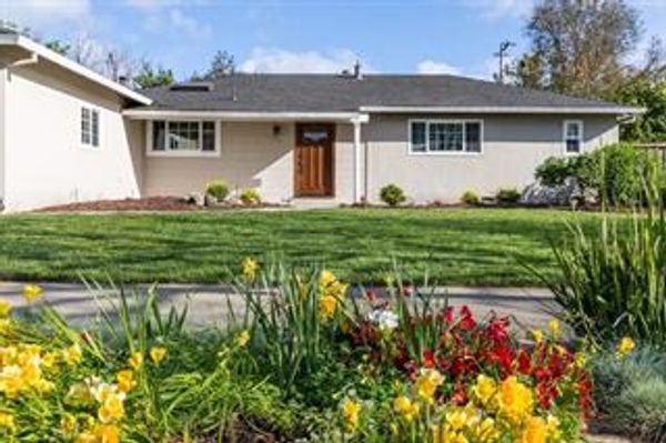 $1,870,000
1049 Celilo Drive, Sunnyvale, CA 94087 sold by Jim Galli & Katie Galli Ketelsen Realtors