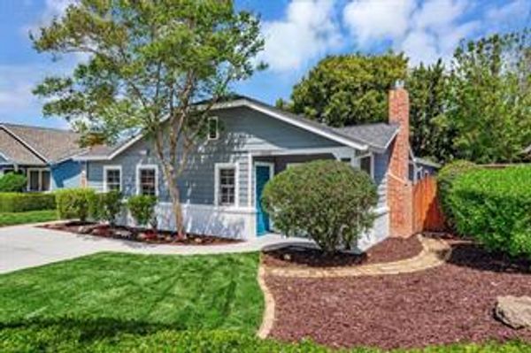 $1,904,000
2002 Coastland Avenue, (Willow Glen) San Jose sold by Jim Galli & Katie Galli Ketelsen