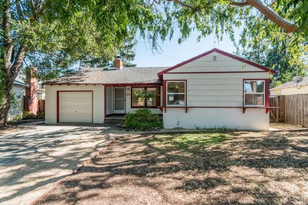 $2,280,000
687 Florales Drive, Palo Alto, CA 94306 sold by Jim Galli top producer Palo Alto Realtor