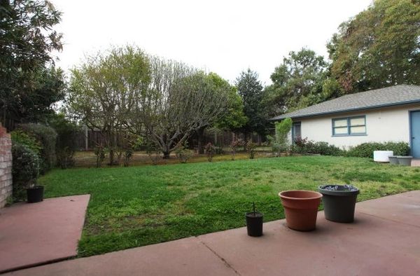 $2,200,000
246 Hillview Avenue, Los Altos, CA 94022 sold by Jim Galli & Katie Galli Ketelsen