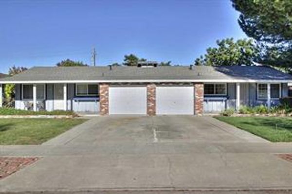 $1,200,000
1113 Janis Way, San Jose, CA 95125 sold by Jim Galli & Katie Galli Ketelsen Realtors