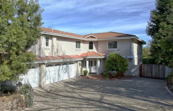 $1,700,000
3923 Jefferson Avenue, Redwood City, CA 94062 sold by Jim Galli & Katie Galli Ketelsen