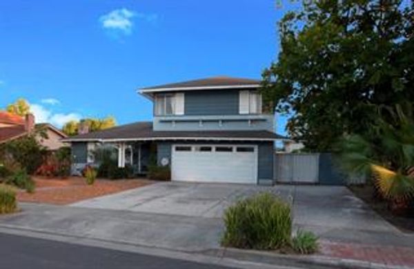 $2,250,000
20092 John Drive, Cupertino, CA 95014 sold by Jim Galli & Katie Galli Ketelsen Realtors