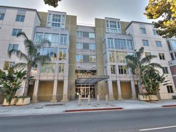 $915,000
46 West Julian Street, #518, San Jose, CA 95110 sold by Jim Galli & Katie Galli Ketelsen