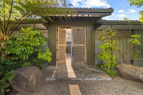 $4,010,000
1590 Kensington Circle, Los Altos, CA 94024 sp;d by Jim Galli & Katie Galli Ketelsen.