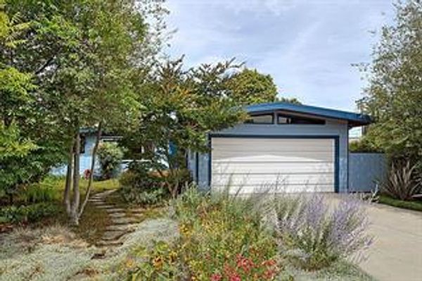 $1,650,000
2531 Mardell Way, Mountain View, CA 94043 sold by Jim Galli & Katie Galli Ketelsen