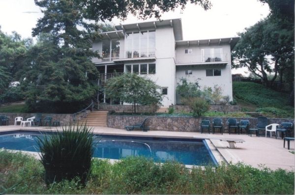 $1,410,000
401 Mariposa Avenue, Los Altos, CA 94022 sold by Jim Galli Los Altos Real Estate Agent