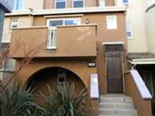 $1.352,888
121 Muller Place, San Jose, CA 95126 sold by Jim Galli & Katie Galli Ketelsen Realtors