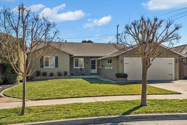 $1,925,000
1408 Sprucewood Drive, San Jose, CA 95118 sold by Jim Galli & Katie Galli Ketelsen