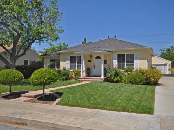 $1,255,000
15111 Stratford Drive, San Jose, CA 95124 sold by Jim Galli & Kaite Galli Ketelsen
