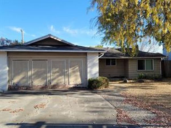 $1,433,000
1042 Sweet Avenue, San Jose, CA 95129 sold by Jim Galli & Katie Galli Ketelsen
