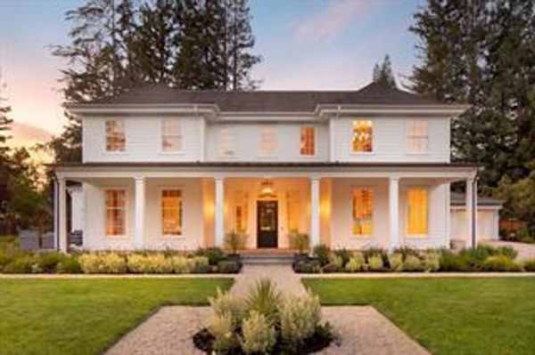$15.500,000
128 Tuscaloosa Avenue, Atherton, CA 94027. Sold by Jim Galli & Katie Galli Ketelsen.
